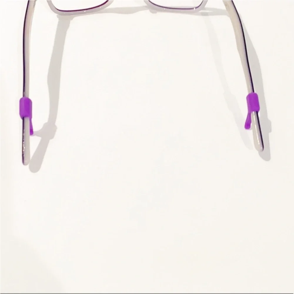 Set New little girls kids purple silicon eyeglasses sunglasses strap & ear stop